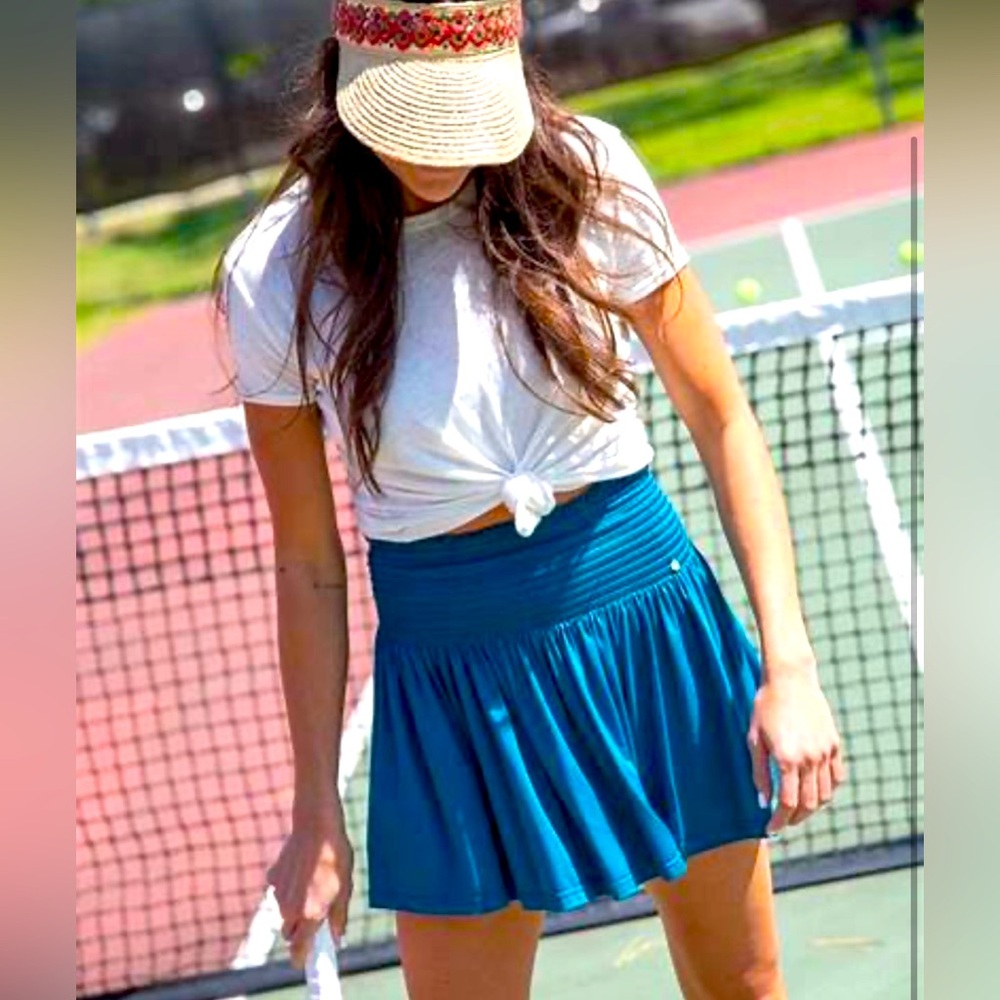 NWT Natural Life Small Daisy Athletic Skirt Dark Teal